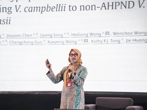 Dr. Heny Budi Utari