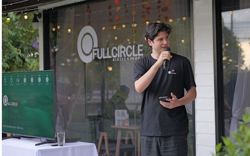 Felix Collins, FULL CIRCLE